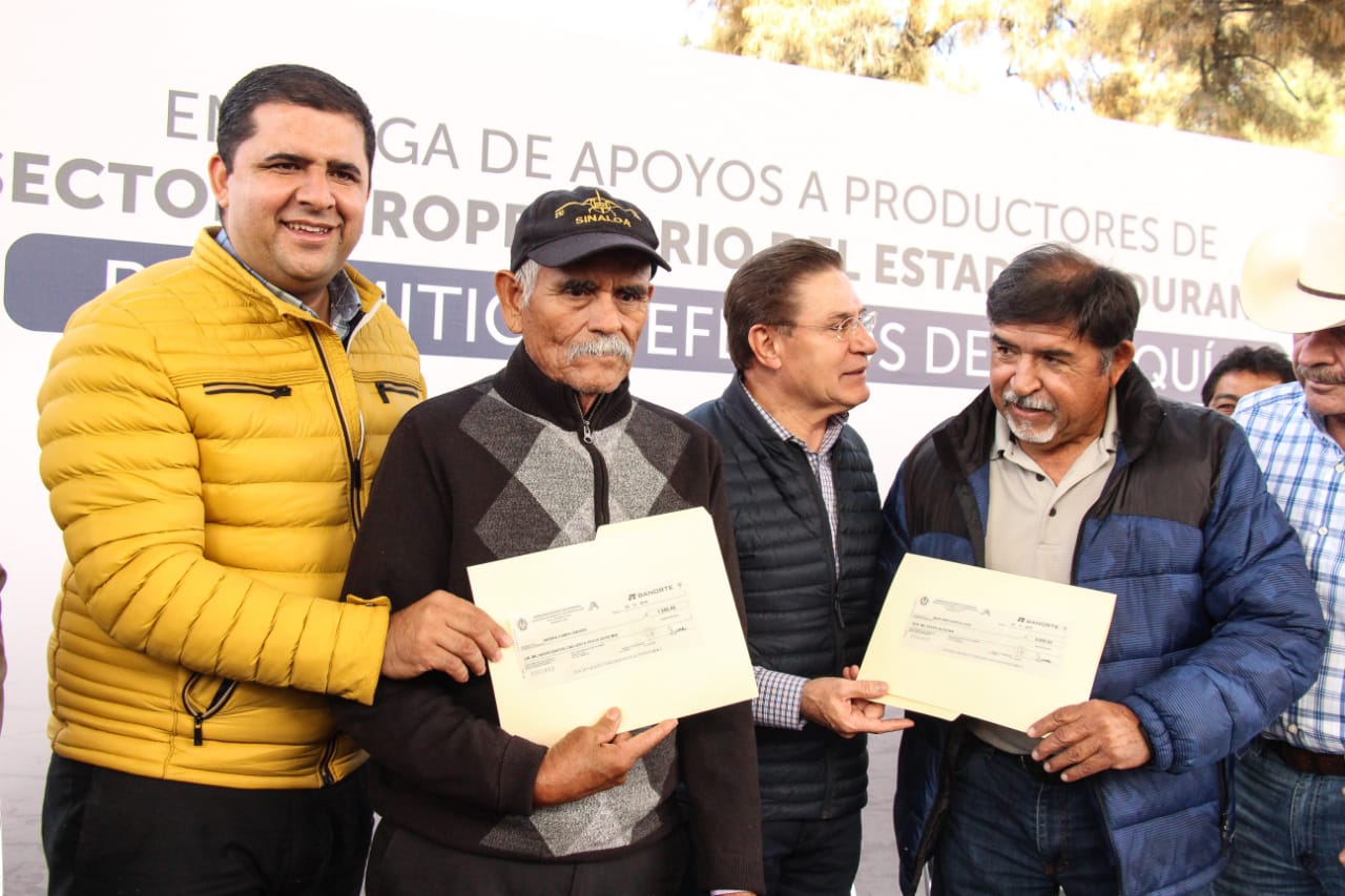 06 ENTREGAN ROSAS AISPURO Y HOMERO MARTINEZ APOYOS POR 12 MILLONES P