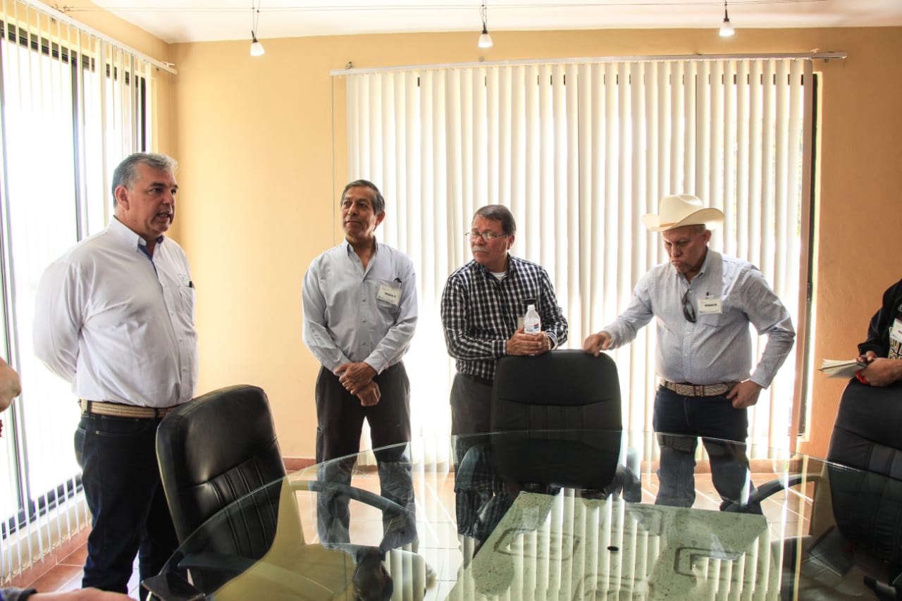 01 EMPRESARIOS LERDENSES VISITAN LA PLANTA TRATADORA DE LERDO-270120