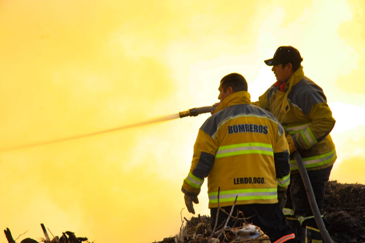 04 CONTROLADO CONATO DE INCENDIO EN +üREA DE ÔÇ£PODASÔÇØ-140120