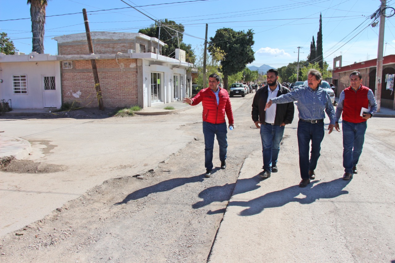 02 HOMERO MART+ìNEZ Y DIRECTOR DEL CAED SE COMPROMETEN CON LA CIUDADAN+ìA