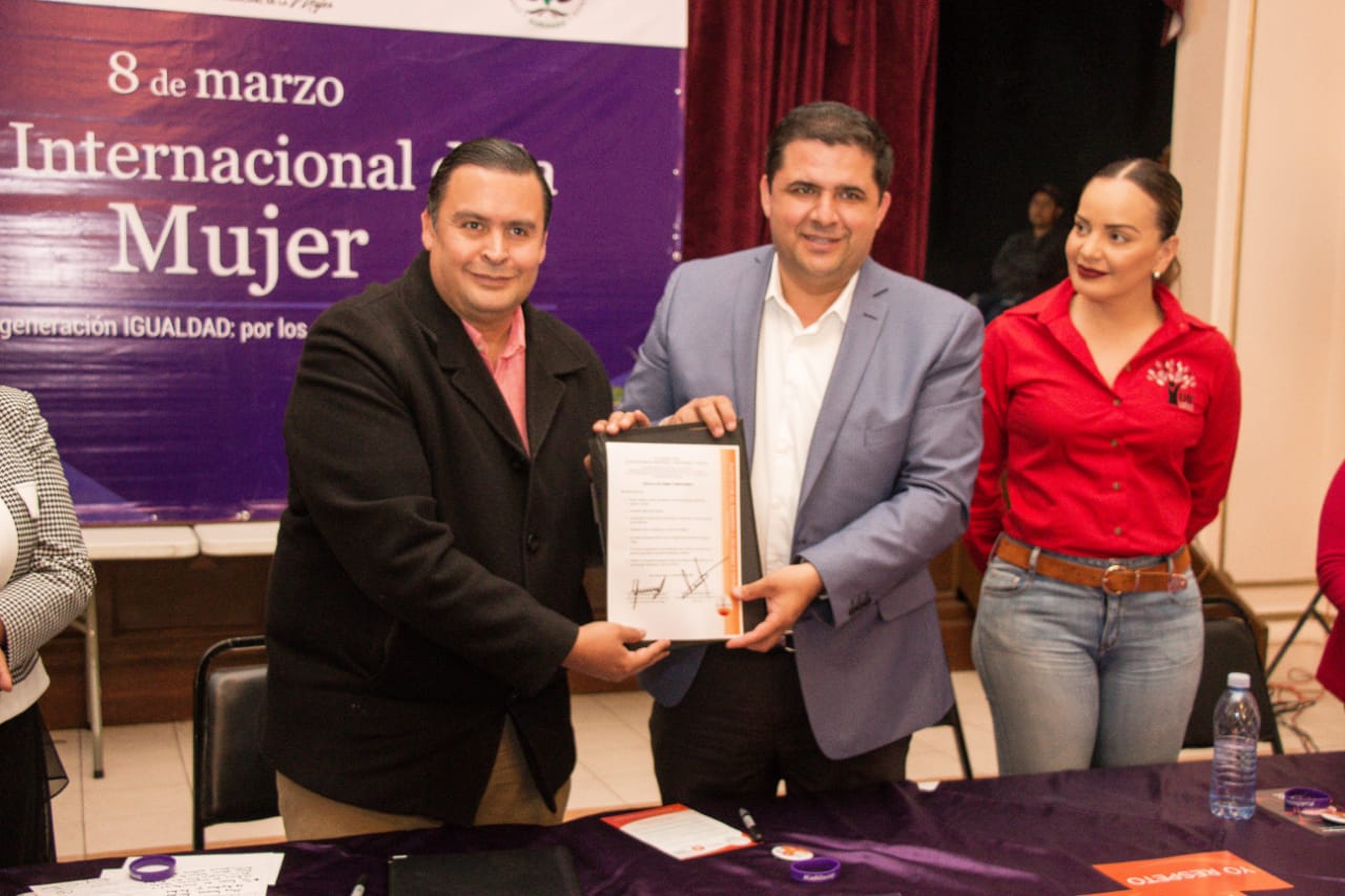 01 FIRMAN EL PACTO POR EL RESPETO A LAS MUJERES Y NI+æAS-060320