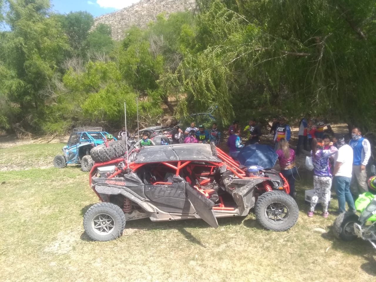 01 RACERS HACEN CASO OMISO Y DESTRUYEN FLORA Y FAUNA DEL CA+æ+ôN DE FERNANDEZ-040520