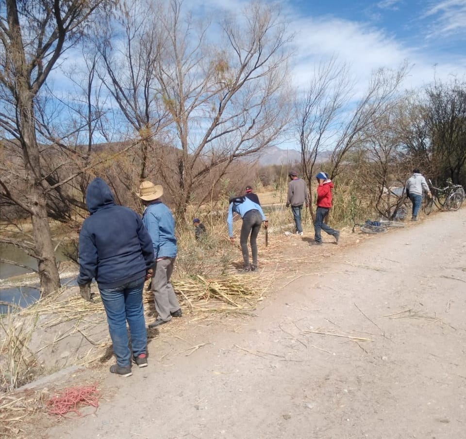 01-BRIGADAS CIUDADANAS REALIZAN TRABAJOS DE MANTENIMIENTO EN CAÑÓN DE FERNÁNDEZ-270121